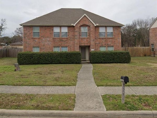 726 Cedarwood Drive, Cedar Hill, TX 75104