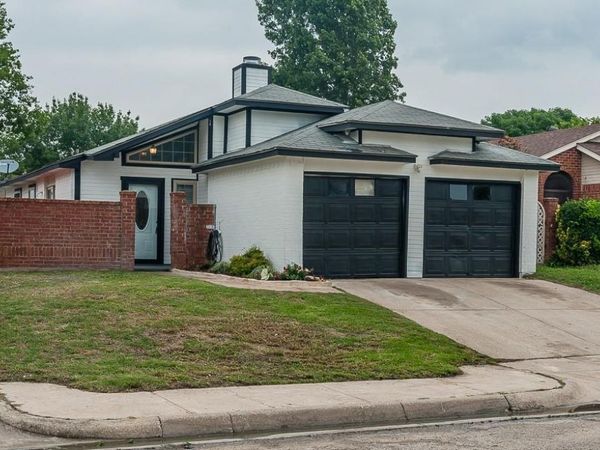 4707 Poppy Drive E, Fort Worth, TX 76137