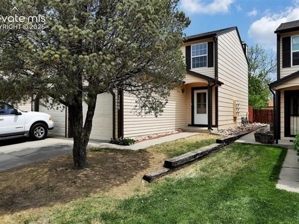 2449 Lexington Village Lane, Colorado Springs, CO 80916
