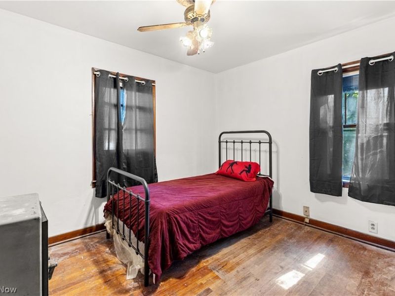 1402 E Wheeling Avenue, Cambridge, OH 43725 Photo 13