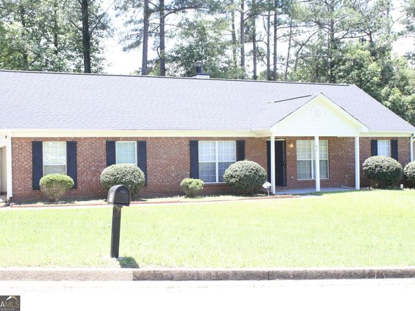 950 Foxworthy Lane, Riverdale, GA 30296