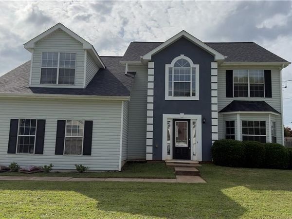 2270 Briar Knoll Road , Lithonia, GA 30058
