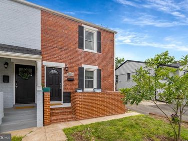 2139 S OXFORD STREET, ARLINGTON, VA 22204