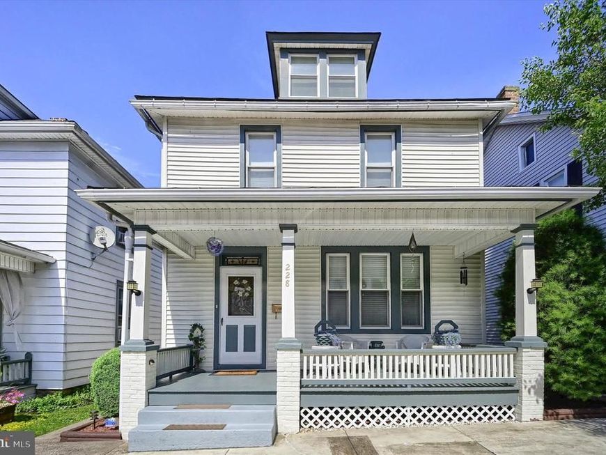 228 N 5th Street, Newport, PA 17074 Main Photo