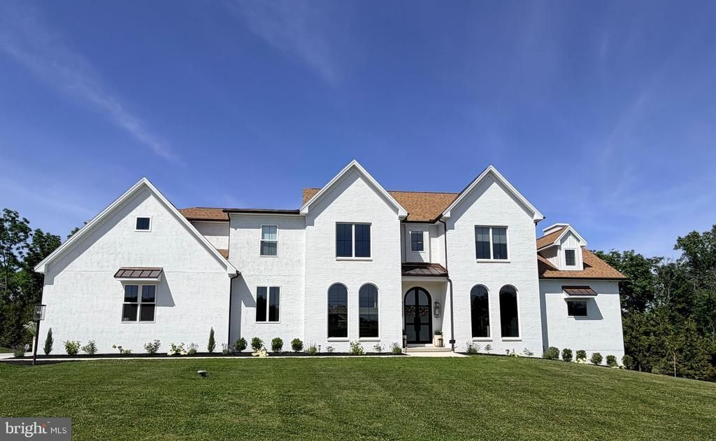 114 JILLIAN WAY , HUMMELSTOWN, PA 17036