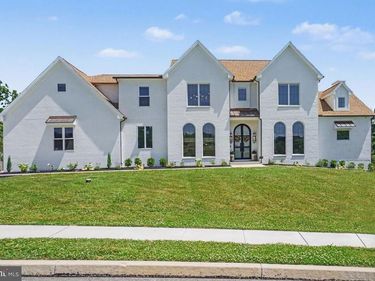 114 JILLIAN WAY, HUMMELSTOWN, PA 17036