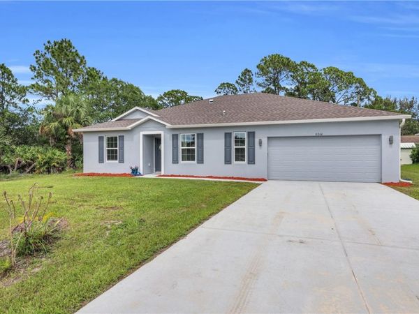 8266 E 98th Avenue, Vero Beach, FL 32967