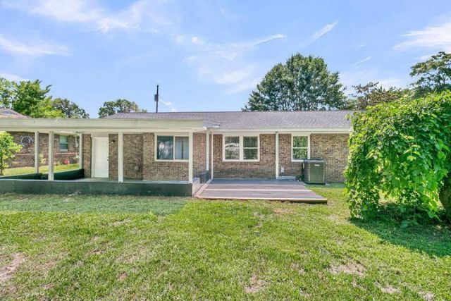 109 Camellia Road Photo 34