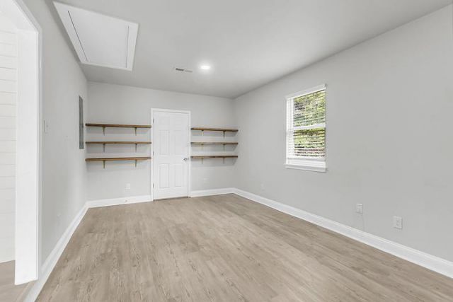 109 Camellia Road Photo 36