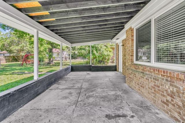 109 Camellia Road Photo 37