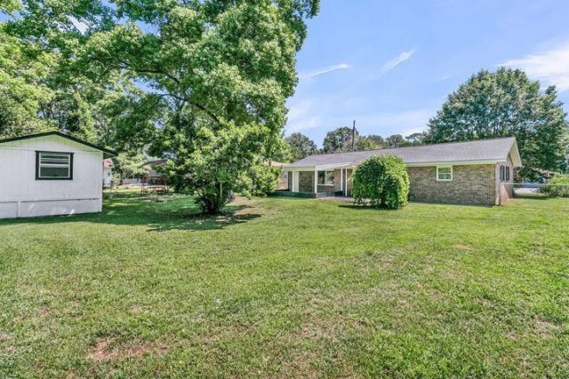 109 Camellia Road Photo 39