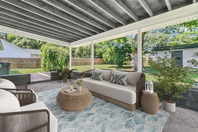 109 Camellia Road Photo 41