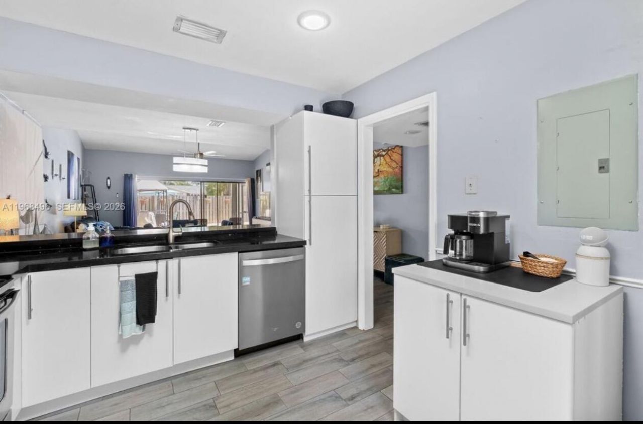 2900 NW 69th Court, Fort Lauderdale, FL 33309 Photo