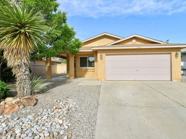 3025 Mason Meadows Drive NE, Rio Rancho, NM 87144