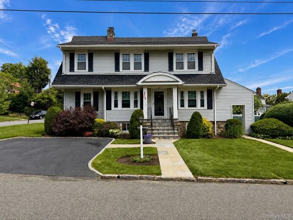 118 Gaylor Road , Scarsdale, NY 10583