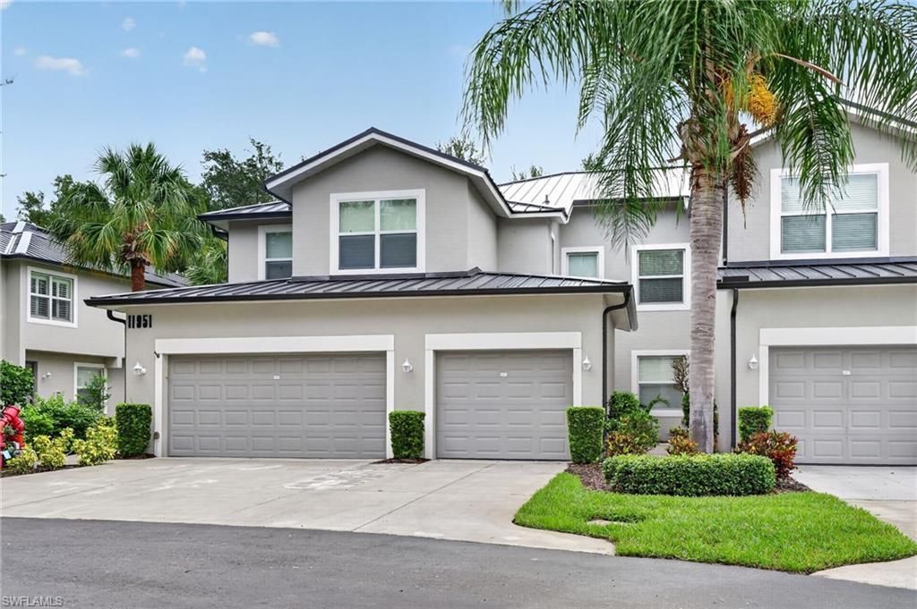 11951 Champions Green Way, Unit 401, Fort Myers, FL 33913 Photo