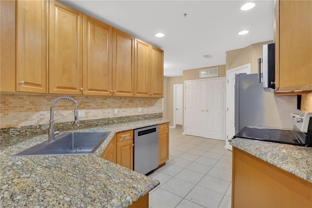 11951 Champions Green Way , Unit 401, Fort Myers, FL 33913 Photo