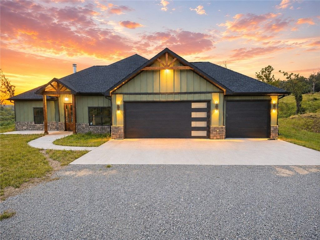 22842 Carlton Drive  Decatur, AR 72722
