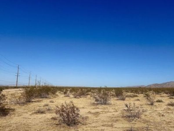 101 2 Mile Road, Twentynine Palms, CA 92277