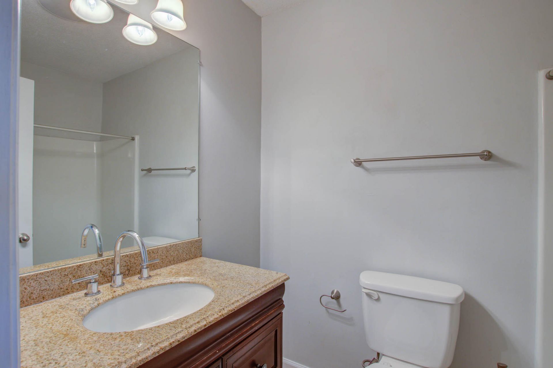 51 Aiken Street Photo 14