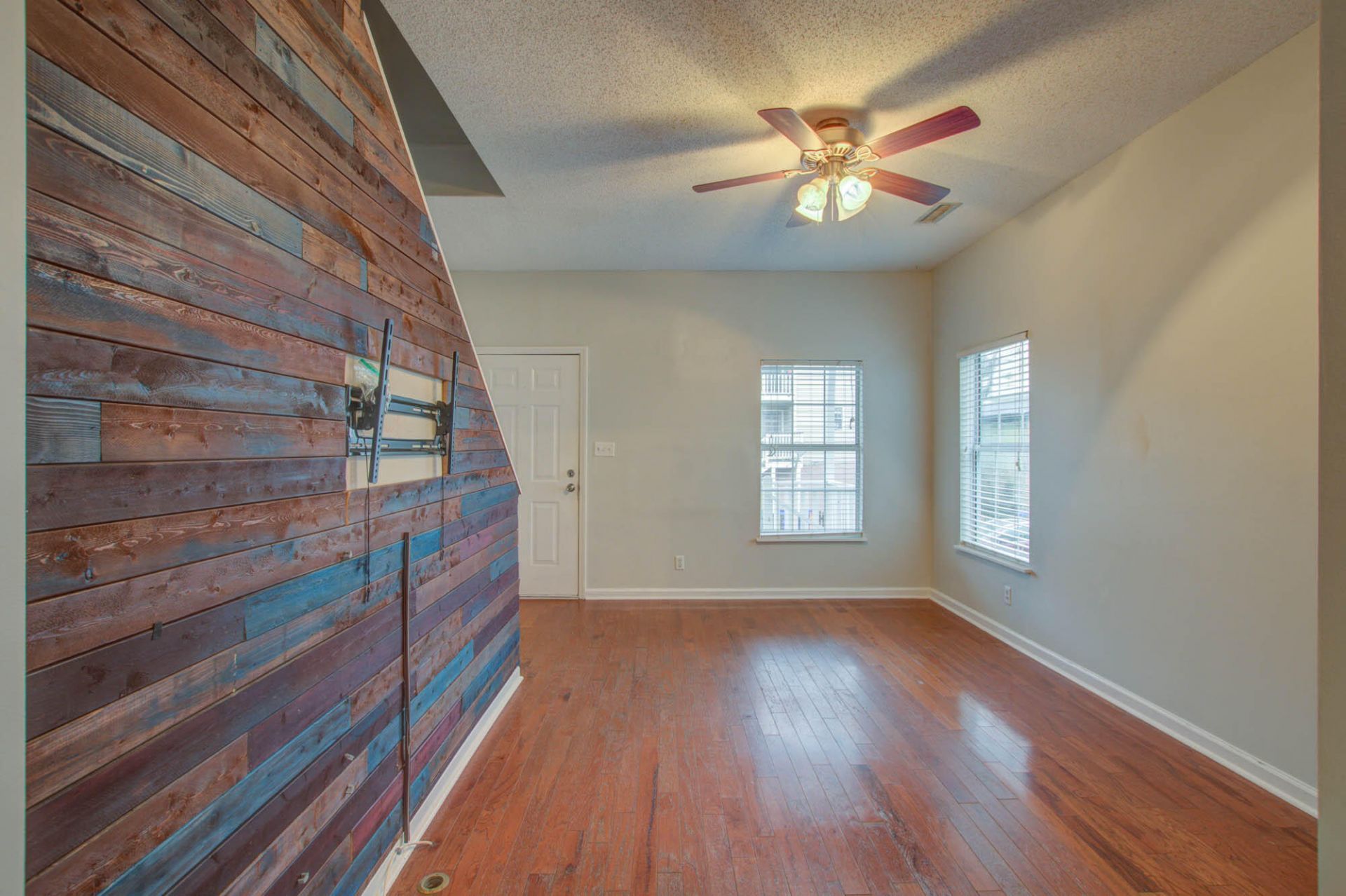 51 Aiken Street Photo 6