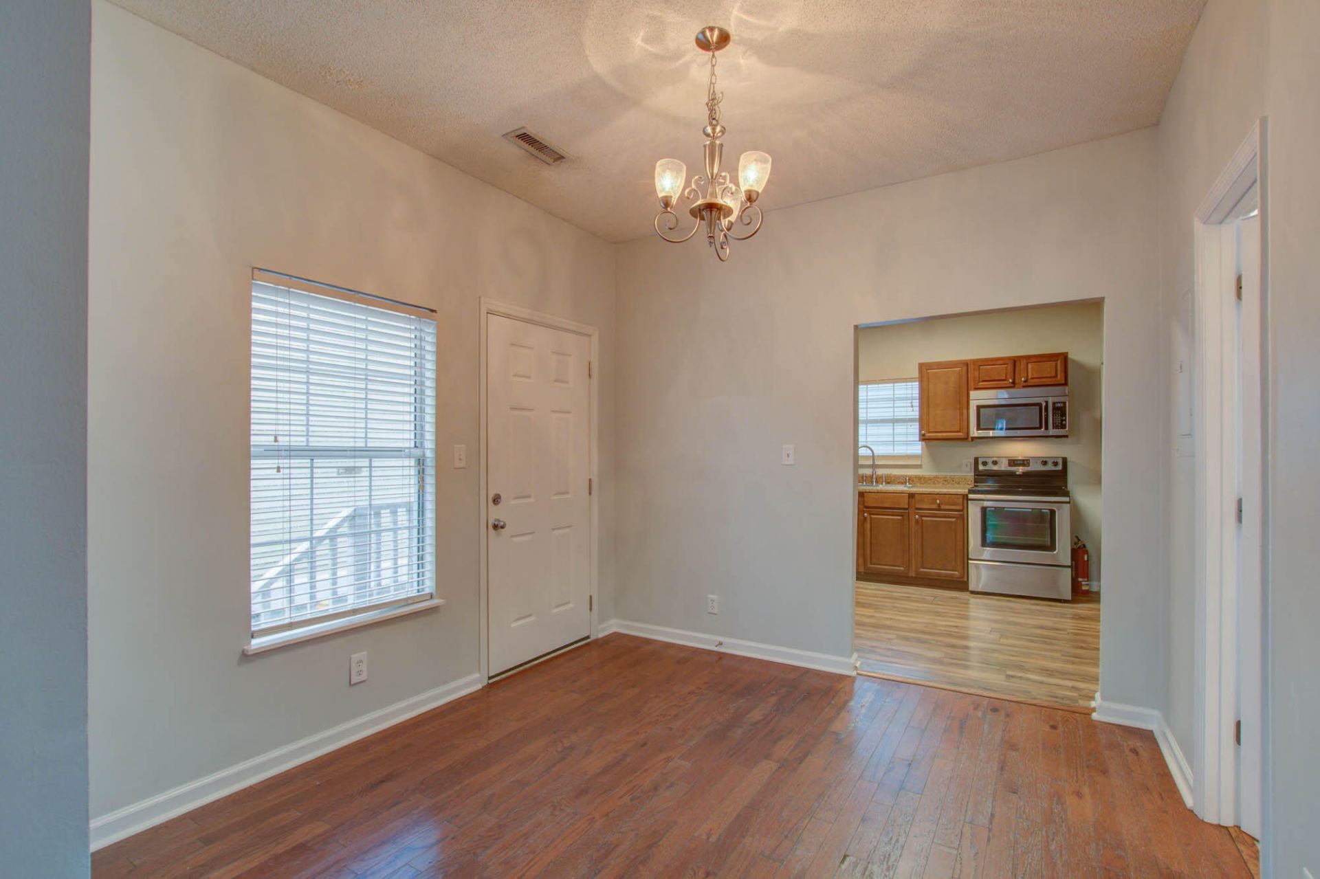 51 Aiken Street Photo 7