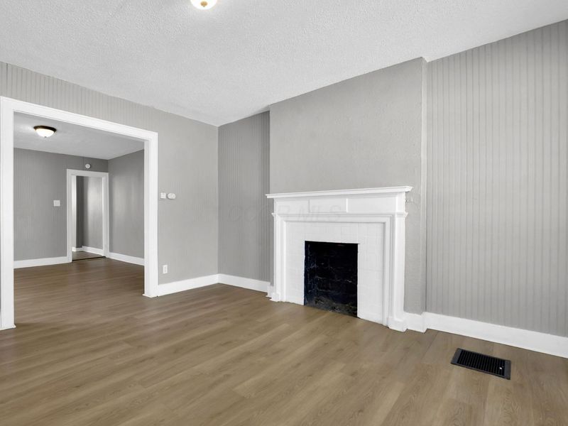 1095 -1097 E 21st Avenue, Columbus, OH 43211 Photo 4