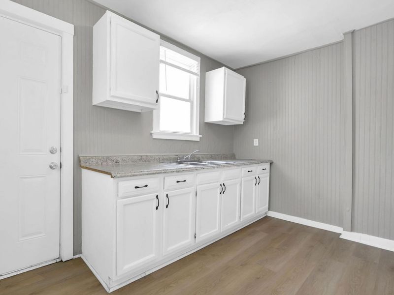 1095 -1097 E 21st Avenue, Columbus, OH 43211 Photo 8