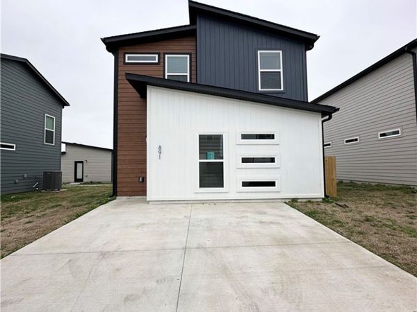 891 Boardwalk Avenue , Bentonville, AR 72713