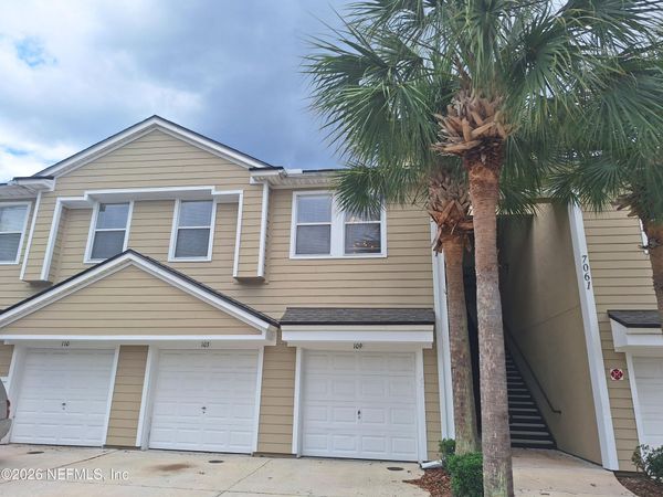 7061 SNOWY CANYON Drive, Unit 110, Jacksonville, FL 32256