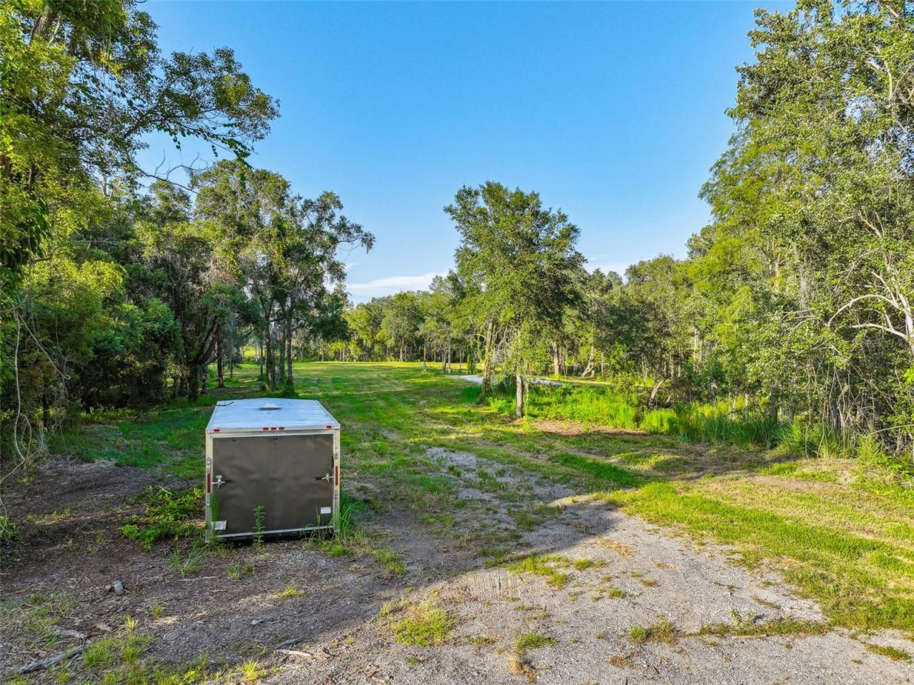 1758 Land O Lakes Boulevard , Lutz, FL 33549 Photo
