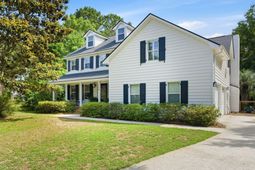 728 Kirk Court photo 4
