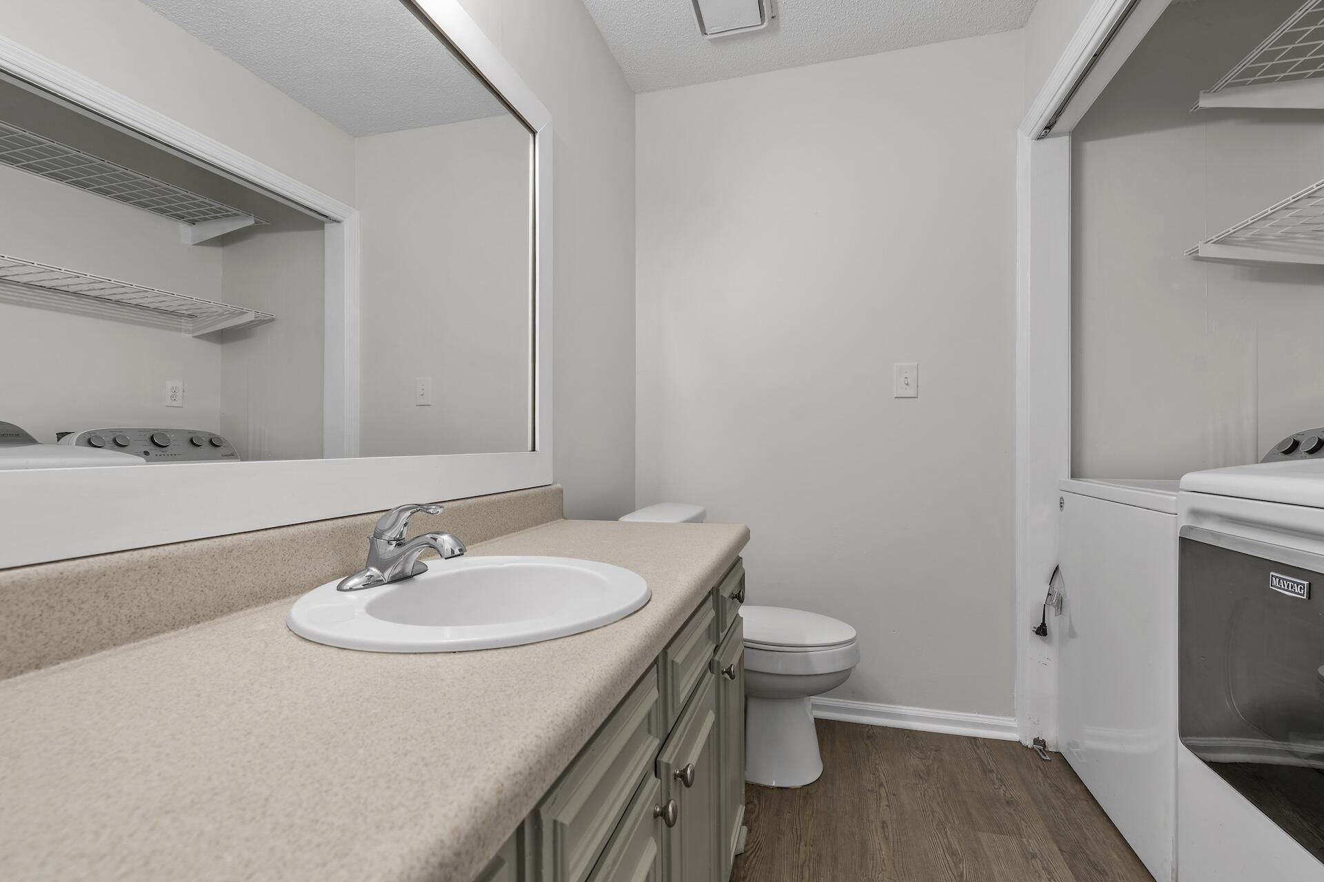 7611 Valleyview Circle Photo 21