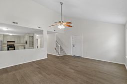 7611 Valleyview Circle photo 4