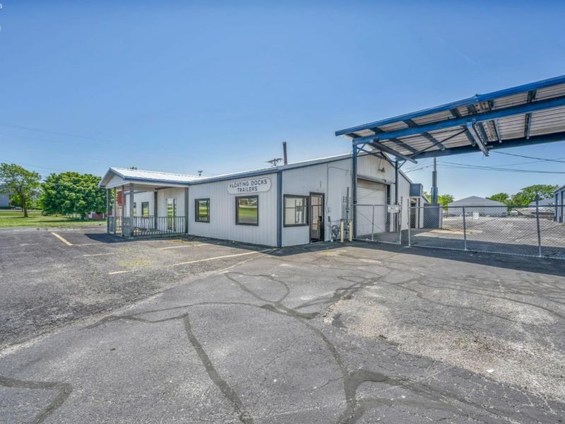 940 SE Catawba Road, Port Clinton, OH 43452 Photo 3
