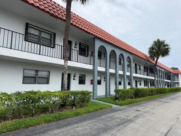 2141 W Woolbright Road, Unit L106, Boynton Beach, FL 33426