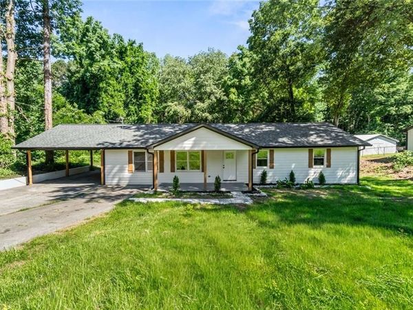 2811 Eunice Holcomb Circle , Dacula, GA 30019