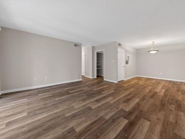 500 Umstead Drive, Unit 303e, Chapel Hill, NC 27516