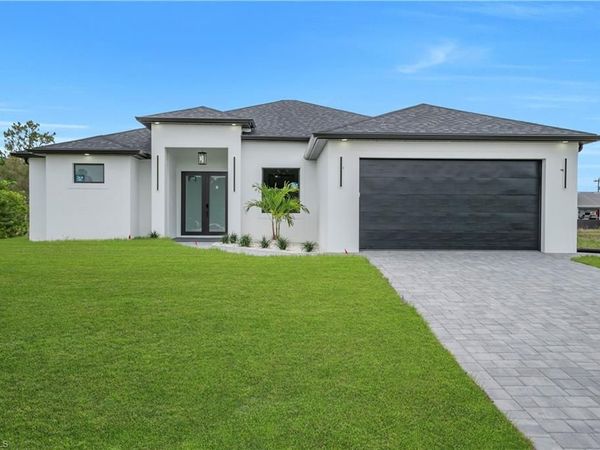 846 Charles Sise ST E, LEHIGH ACRES, FL 33974
