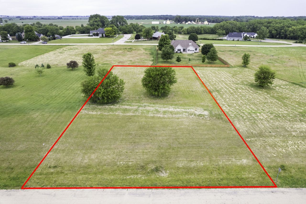 1010 Prairie View Drive , Somonauk, IL 60552