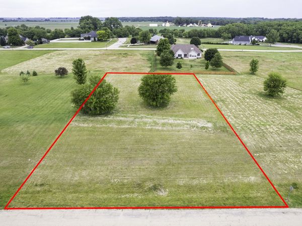 1010 Prairie View Drive , Somonauk, IL 60552