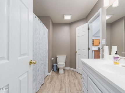 6682 Dorchester Drive, Sparks, NV 89436 Photo
