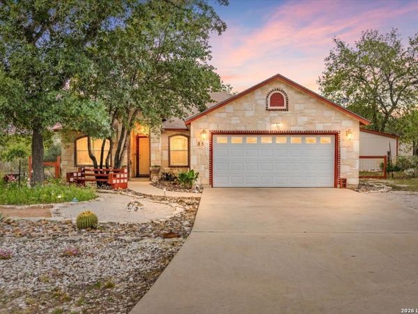 95 Nine Patch, Poteet, TX 78065