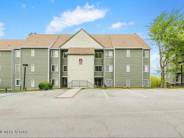 1260 Ski View Drive, Gatlinburg, TN 37738