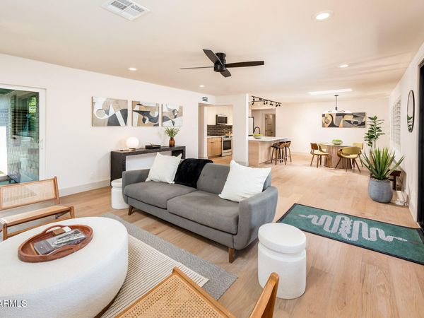8407 E RANCHO VISTA Drive, Scottsdale, AZ 85251