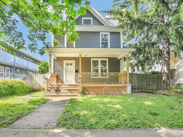 604 W Healey Street, Champaign, IL 61820