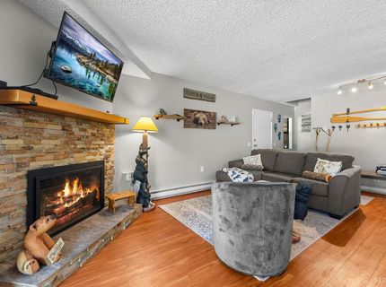 1439 Ski Run Boulevard, Unit 3, South Lake Tahoe, CA 96150 Photo