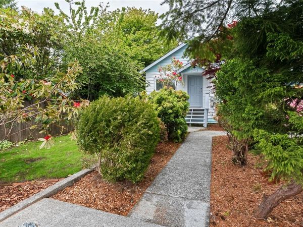 1527 Peninsula Rd , Ucluelet, BC V0R 3A0