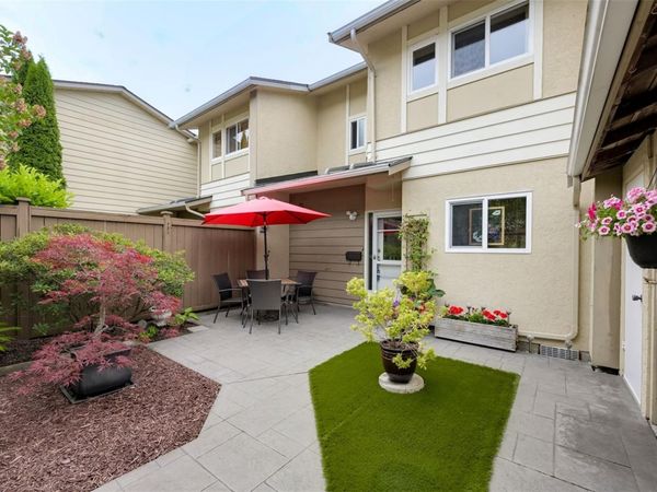 3981 Nelthorpe St , Unit #11, Saanich, BC V8X 3Z2