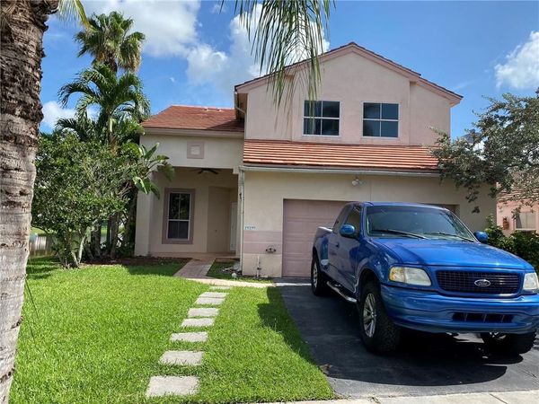 19199 NW 19th Street, Pembroke Pines, FL 33029